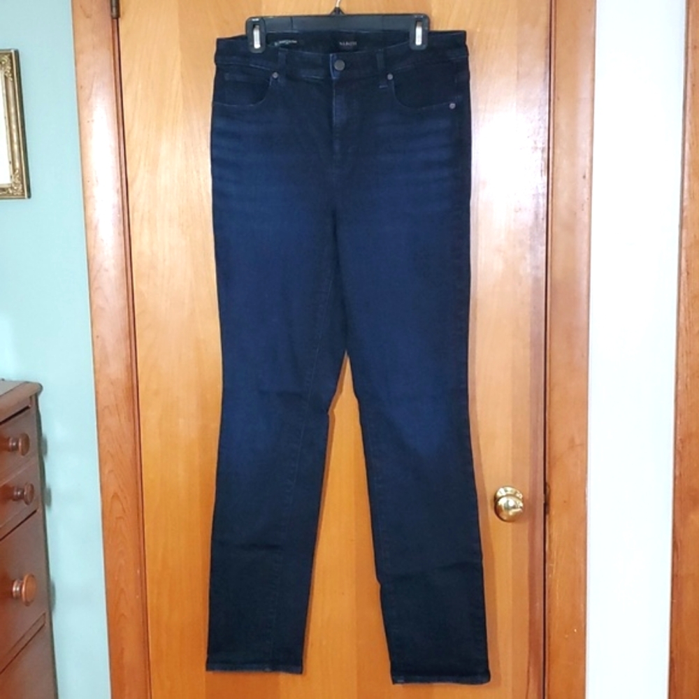 Like New! Talbots Straight Leg Jeans - Starlight Wash - Size 10 Long